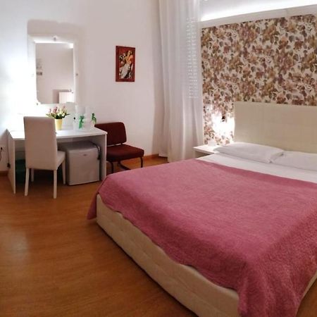 B&B Abatjour - Ambiente Sanificato - Test Antilegionella Assolto Foggia Exterior photo