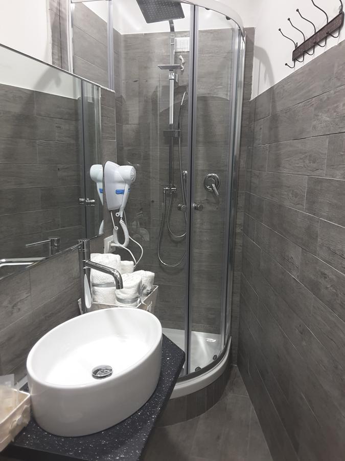 B&B Abatjour - Ambiente Sanificato - Test Antilegionella Assolto Foggia Exterior photo