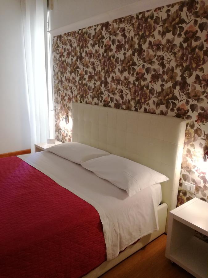 B&B Abatjour - Ambiente Sanificato - Test Antilegionella Assolto Foggia Exterior photo