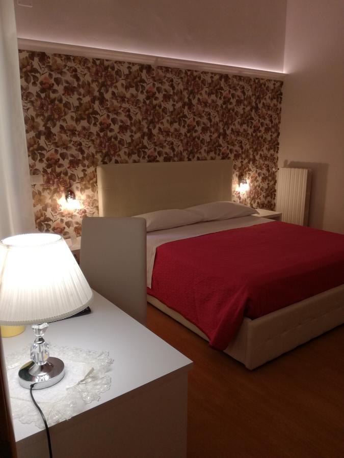 B&B Abatjour - Ambiente Sanificato - Test Antilegionella Assolto Foggia Exterior photo