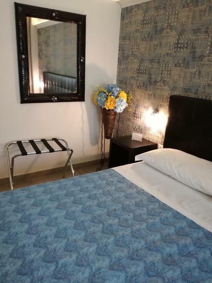 B&B Abatjour - Ambiente Sanificato - Test Antilegionella Assolto Foggia Exterior photo