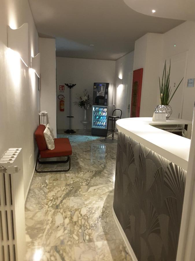 B&B Abatjour - Ambiente Sanificato - Test Antilegionella Assolto Foggia Exterior photo